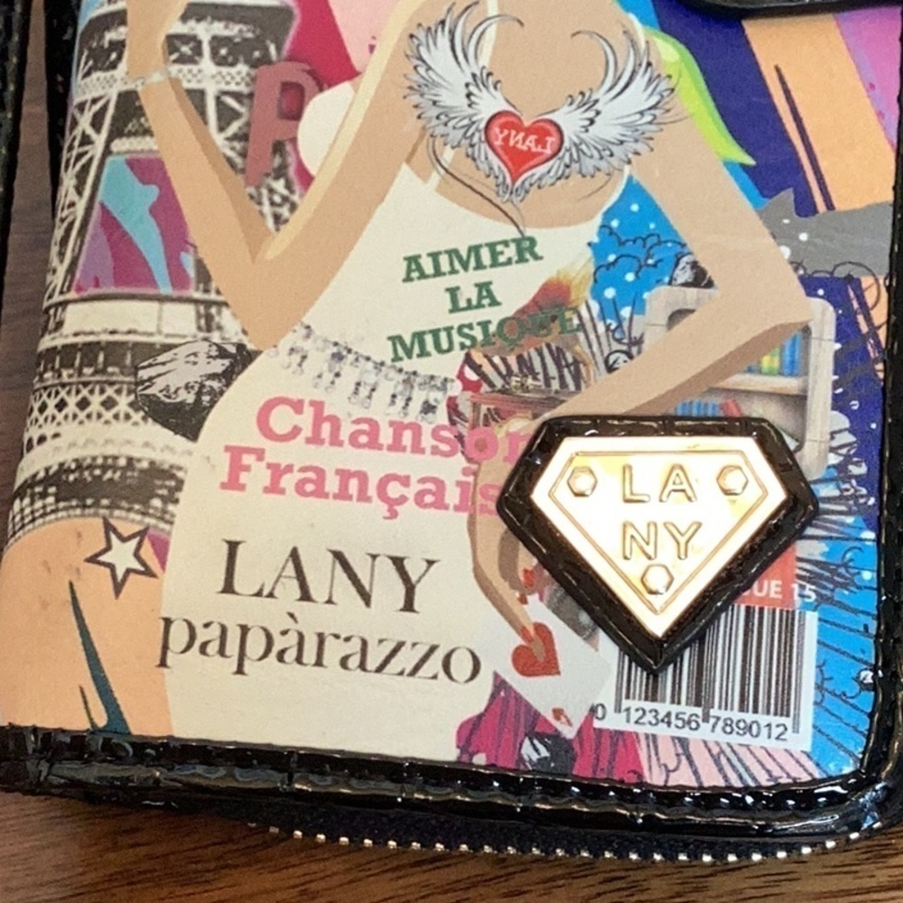 LANY paparazzo wallet/wristlet - Picture 3 of 16